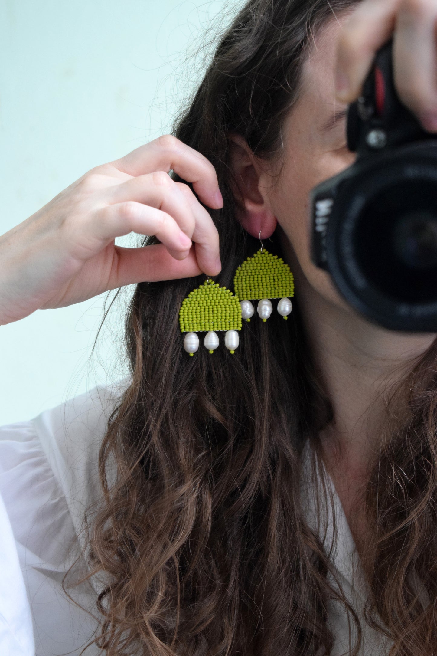 Olive earrings with pearls